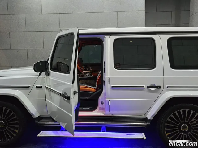 Mercedes-Benz G-Class (W463b) G400d — миниатюра 1