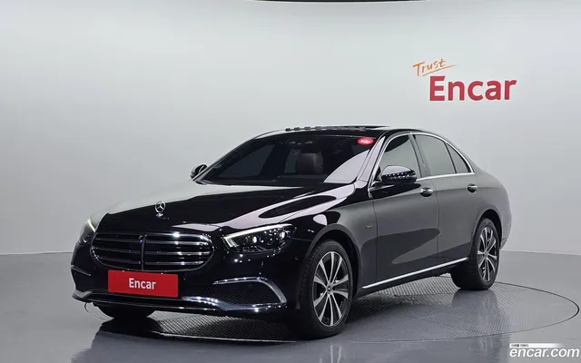 Mercedes-Benz E-Class (W213) E300e 4MATIC — миниатюра 1