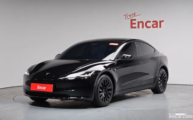 Tesla Model 3 RWD — миниатюра 1