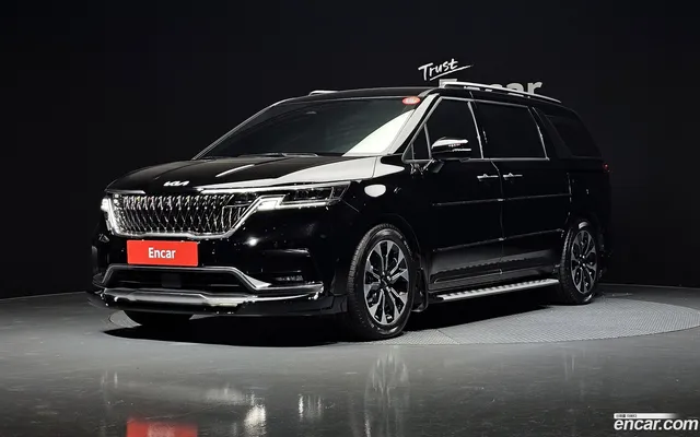 Kia Carnival 7 — миниатюра 1