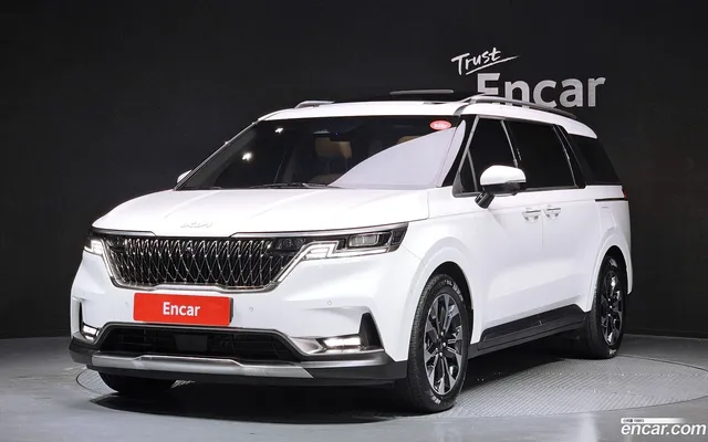 Kia Carnival 7 — миниатюра 1
