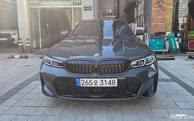 BMW 3 Series (G20) 320i M — миниатюра 1