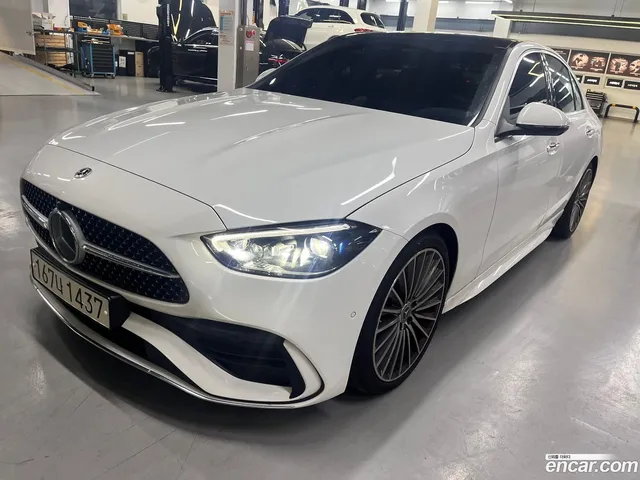 Mercedes-Benz C-Class (W206) C300 4MATIC AMG Line — миниатюра 1