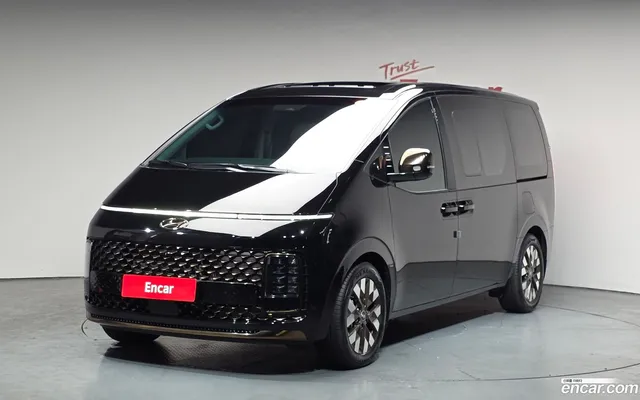 Hyundai Staria 4WD 9 — миниатюра 1