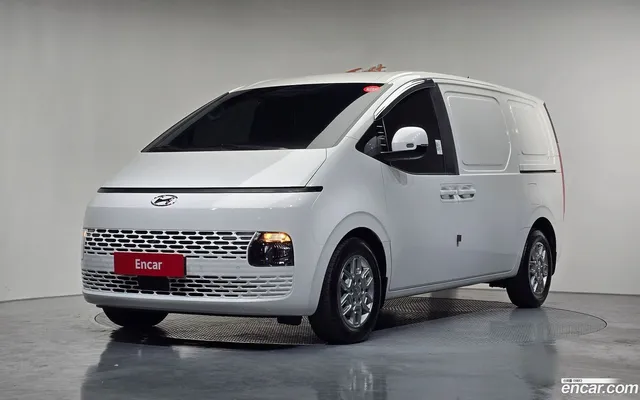 Hyundai Staria 3 — миниатюра 1