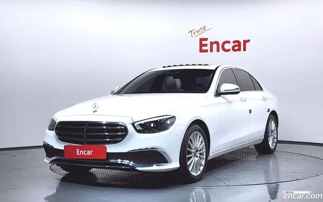 Mercedes-Benz E-Class (W213) E250 — миниатюра 1