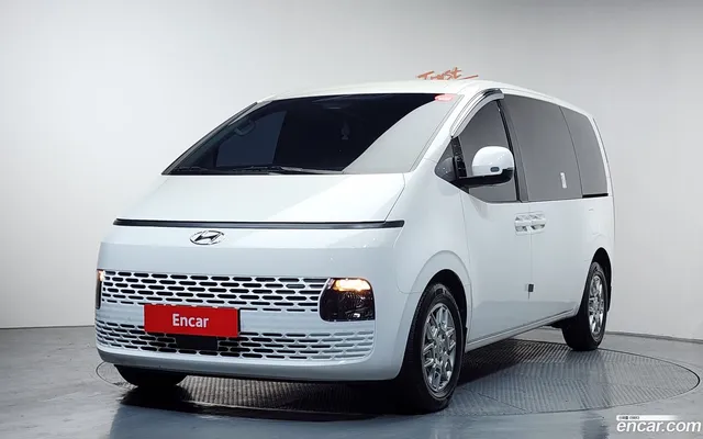 Hyundai Staria 3 — миниатюра 1