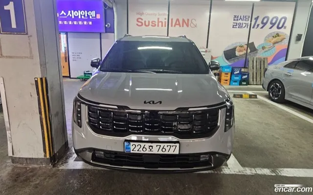 Kia Carnival HEV 9 X Line — миниатюра 1