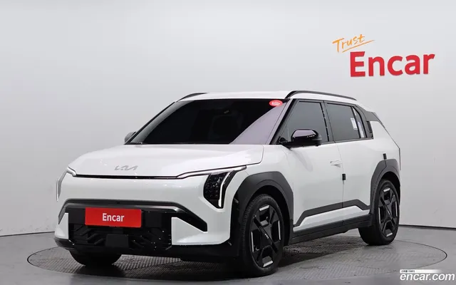 Kia EV3 2WD — миниатюра 1