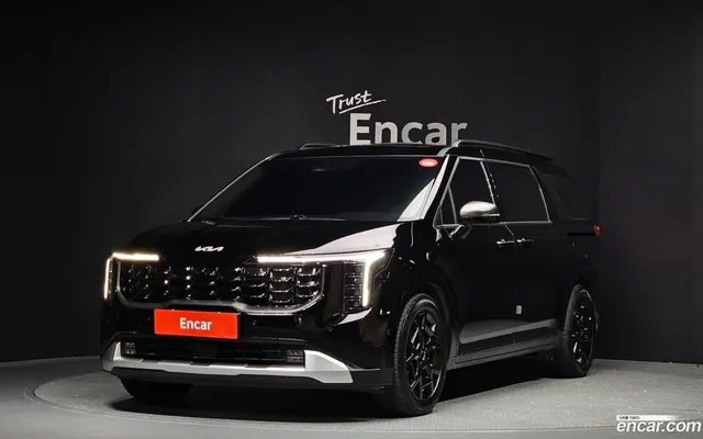 Kia Carnival 7 — миниатюра 1