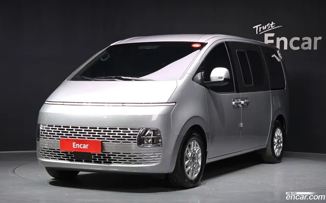 Hyundai Staria HEV 1.6 5 — миниатюра 1