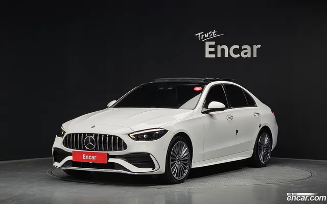 Mercedes-Benz C-Class (W206) C300 AMG Line — миниатюра 1