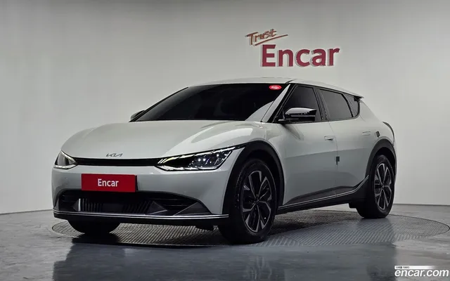Kia EV6 — миниатюра 1