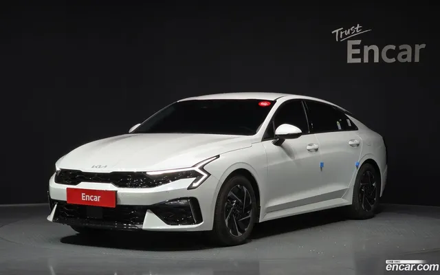 Kia K5 Hybrid — миниатюра 1