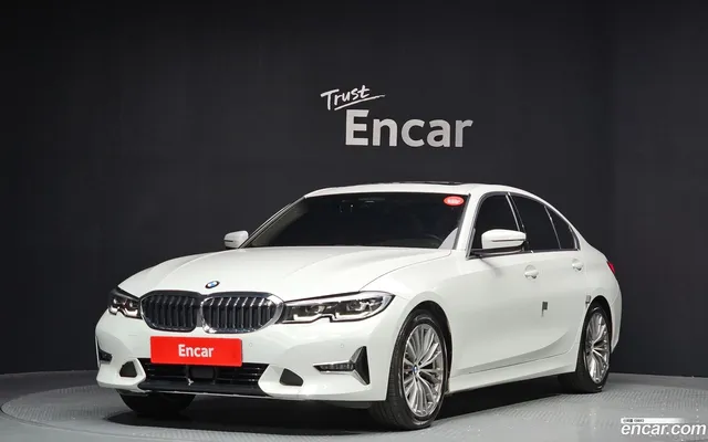 BMW 3 Series (G20) 320i — миниатюра 1