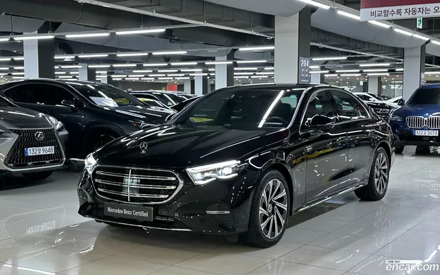 Mercedes-Benz E-Class (W214) E300 4MATIC — миниатюра 1