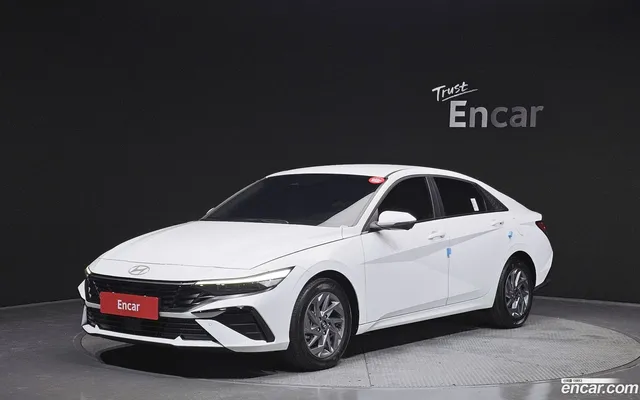 Hyundai Avante CN7 Hybrid — миниатюра 1