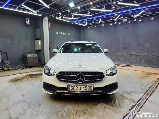 Mercedes-Benz E-Class (W213) E350 4MATIC — миниатюра 1
