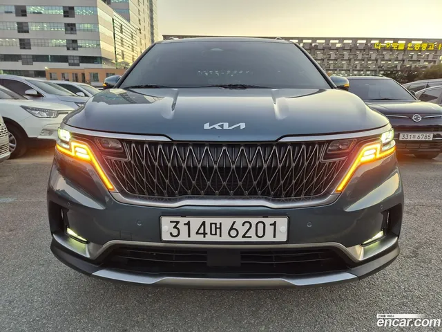 Kia Carnival 9 — миниатюра 1