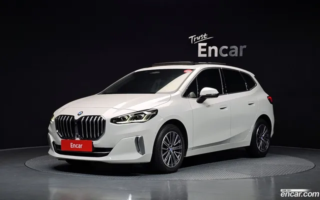 BMW 2 (U06) 220i — миниатюра 1