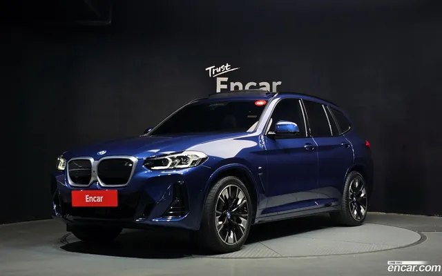 BMW iX3 M — миниатюра 1