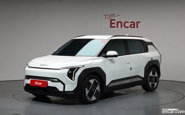 Kia EV3 2WD — миниатюра 1