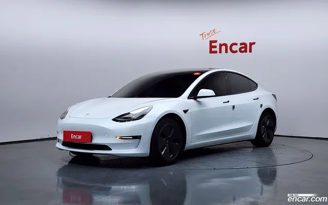 Tesla Model 3 AWD — миниатюра 1