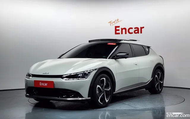 Kia EV6 — миниатюра 1
