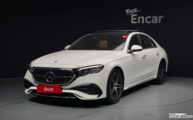 Mercedes-Benz E-Class (W214) E200 AMG Line — миниатюра 1