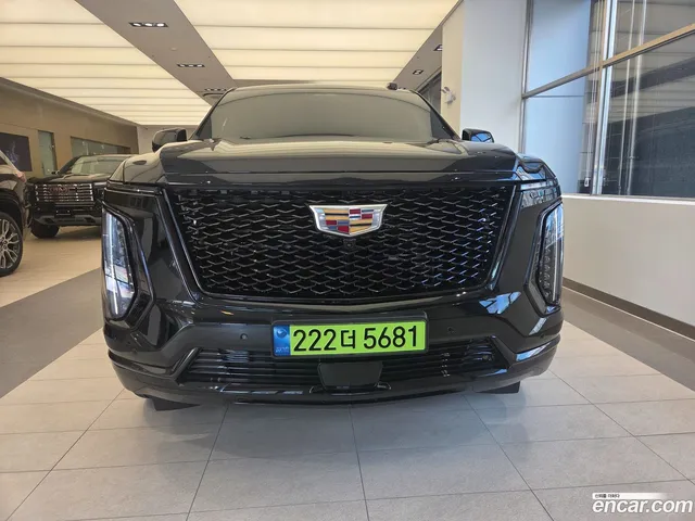 Cadillac 5 6.2 ESV — миниатюра 1