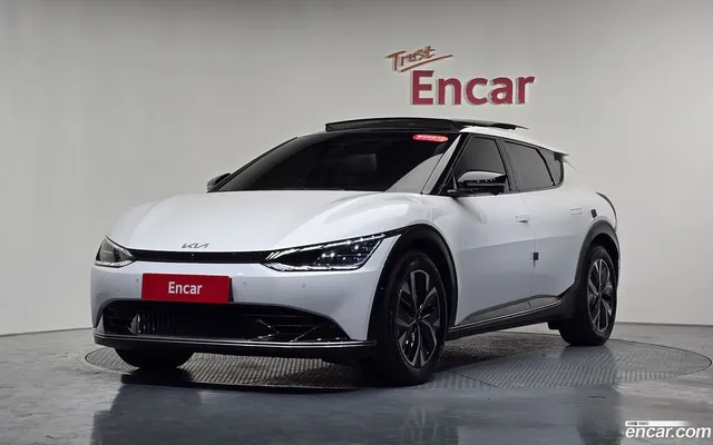 Kia EV6 — миниатюра 1