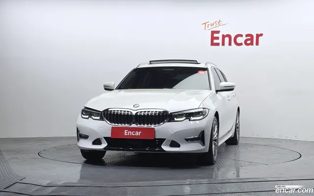 BMW 3 Series (G20) 320i — миниатюра 1