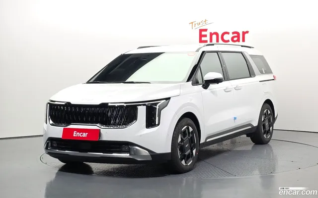 Kia Carnival HEV 9 — миниатюра 1