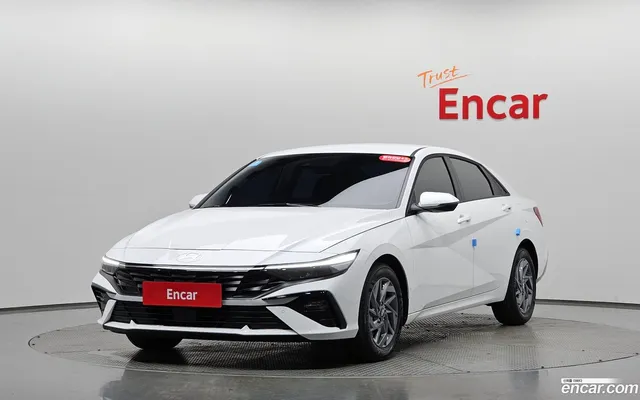 Hyundai Avante CN7 Hybrid — миниатюра 1