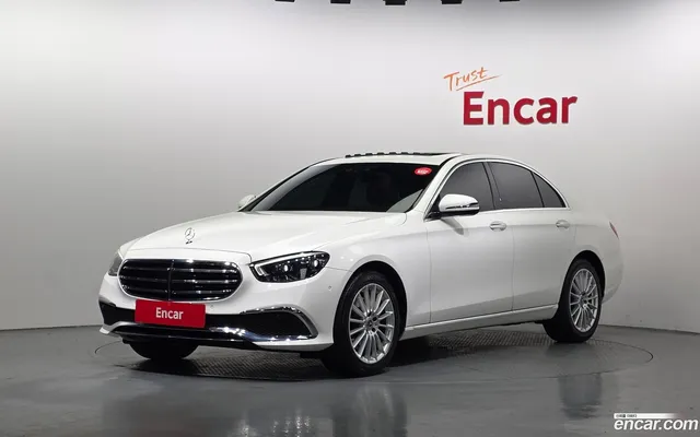 Mercedes-Benz E-Class (W213) E250 — миниатюра 1