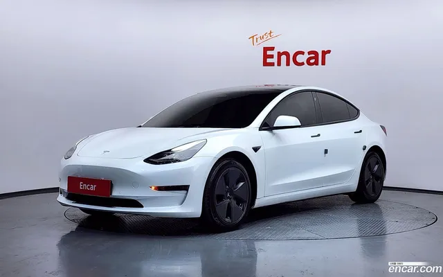 Tesla Model 3 RWD — миниатюра 1