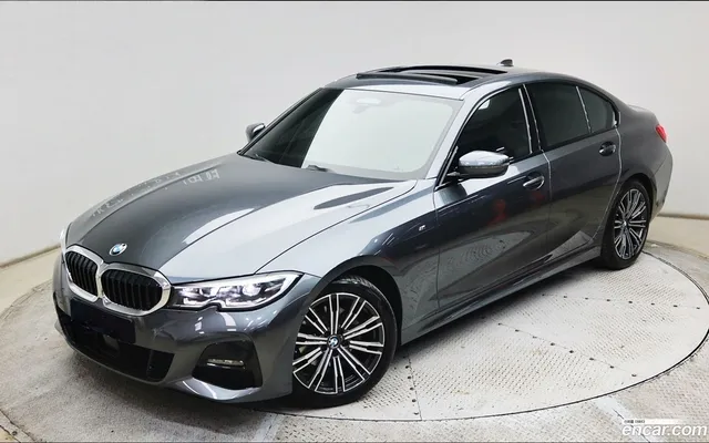 BMW 3 Series (G20) 320i M — миниатюра 1