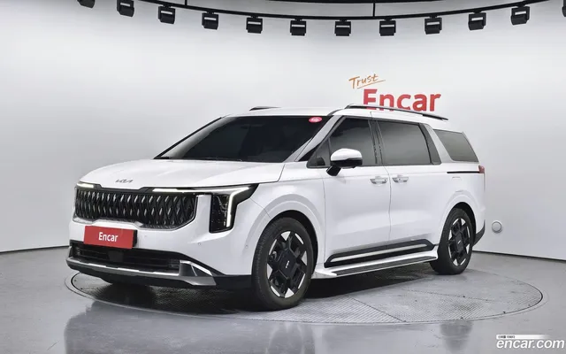 Kia Carnival 7 — миниатюра 1