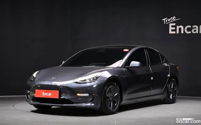 Tesla Model 3 AWD — миниатюра 1