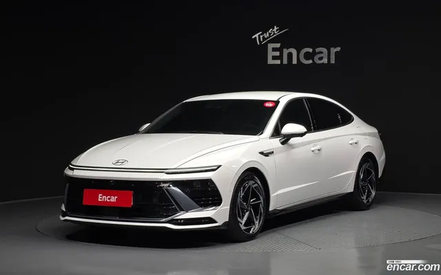 Hyundai (DN8) 1.6 — миниатюра 1