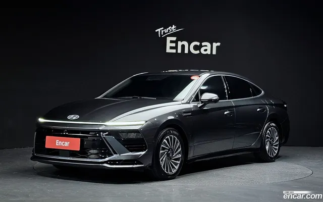 Hyundai (DN8) — миниатюра 1