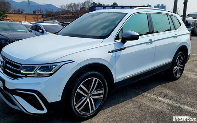 Volkswagen Tiguan Allspace 2.0 TSI — миниатюра 1