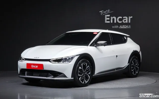 Kia EV6 — миниатюра 1