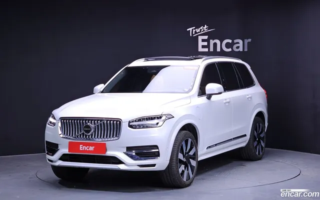Volvo XC90 T8 — миниатюра 1
