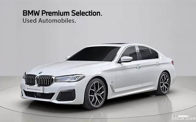 BMW 5 Series (G30) 530i M — миниатюра 1