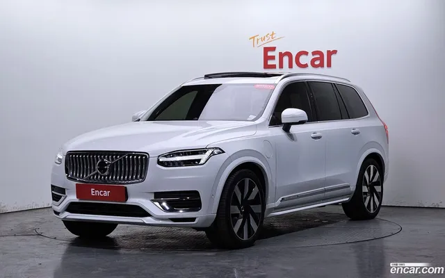 Volvo XC90 T8 — миниатюра 1