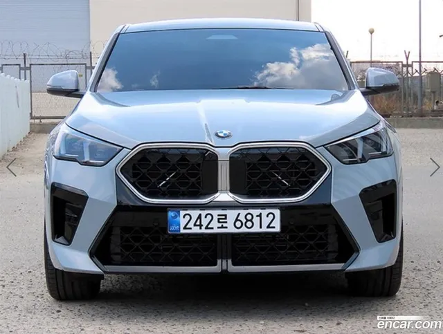 BMW X2 (U10) xDrive20i M — миниатюра 1