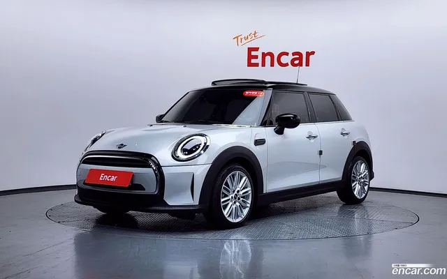 MINI Cooper 5 — миниатюра 1