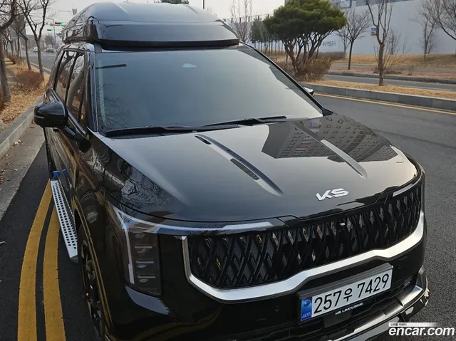 Kia Carnival 9 () — миниатюра 1