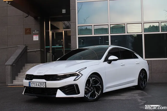 Kia K5 Hybrid — миниатюра 1